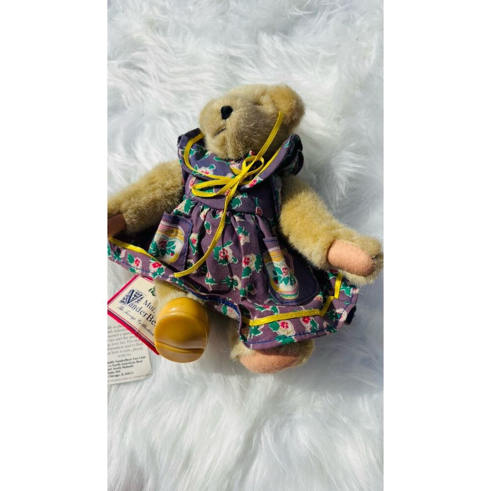 Vintage Muffy VanderBear Spring 1991 from the Teacup Collection 8" Made in Korea